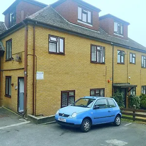  Apartment Bright And Stylish 2 Bedroom Town Centre Sleeps 5 Free Parking