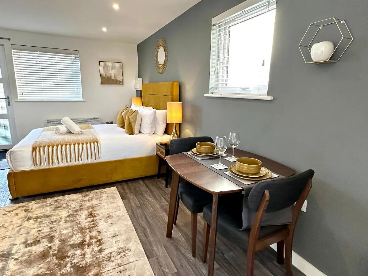A Cozy Hideaway With Balcony - Close To Beach location