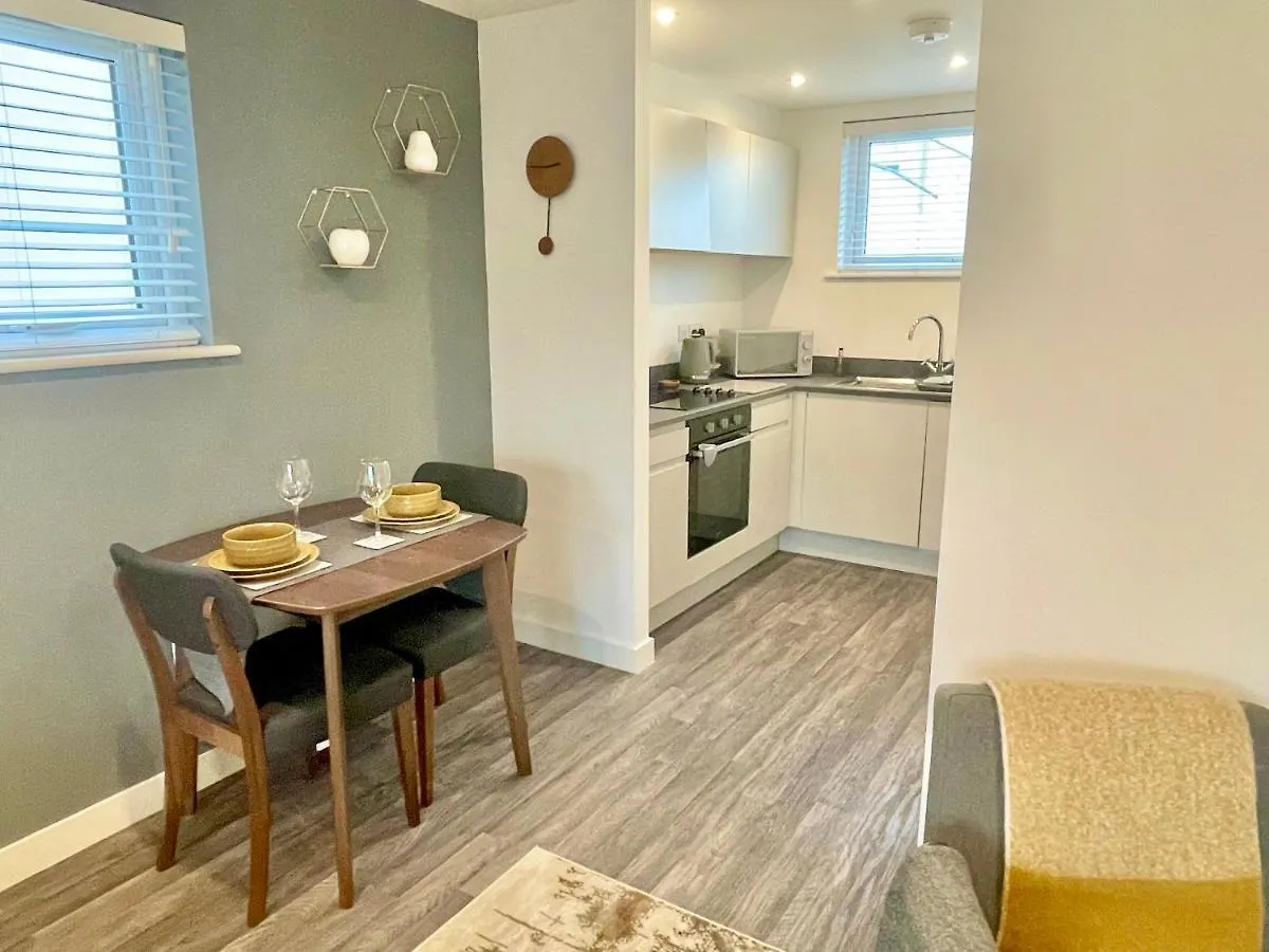 Apartment A Cozy Hideaway With Balcony - Close To Beach Bournemouth
